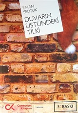 Duvarın Üstündeki Tilki