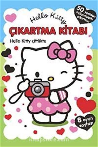 Hello Kitty Çiftlikte Çıkartma Kitabı