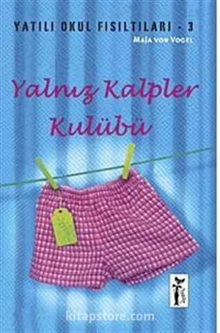 Yalnız Kalpler Kulübü / Yatılı Okul Fısıltıları-3