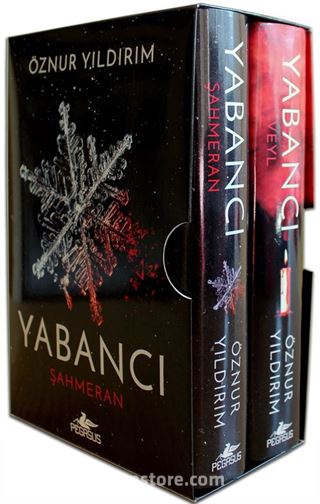 Yabancı Kutulu Özel Set (2 Kitap) (Ciltli)