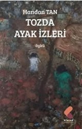 Tozda Ayak İzleri